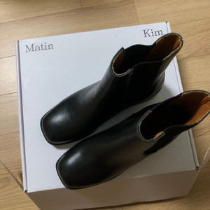 마뗑킴 첼시부츠