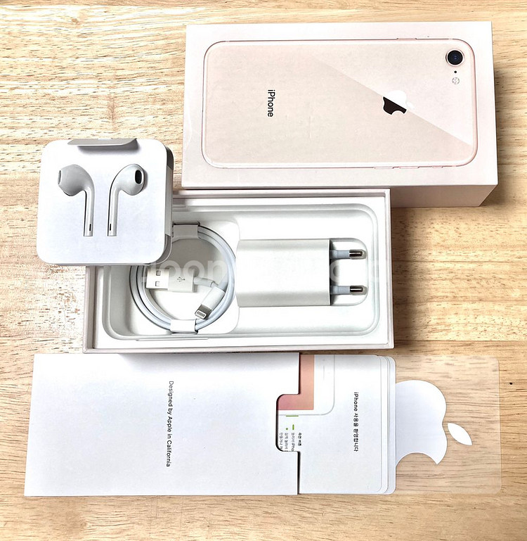 아이폰8 골드 256기가 풀박스 팝니다.--7