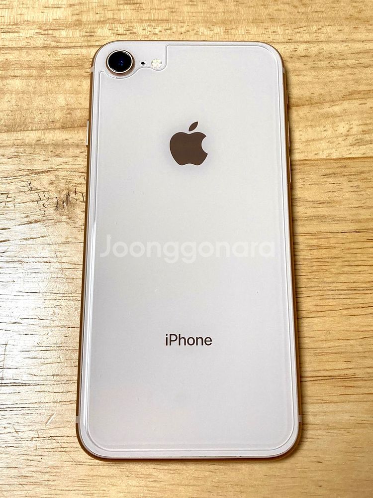 아이폰8 골드 256기가 풀박스 팝니다.--1