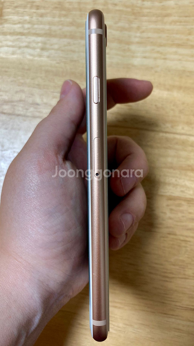 아이폰8 골드 256기가 풀박스 팝니다.--4