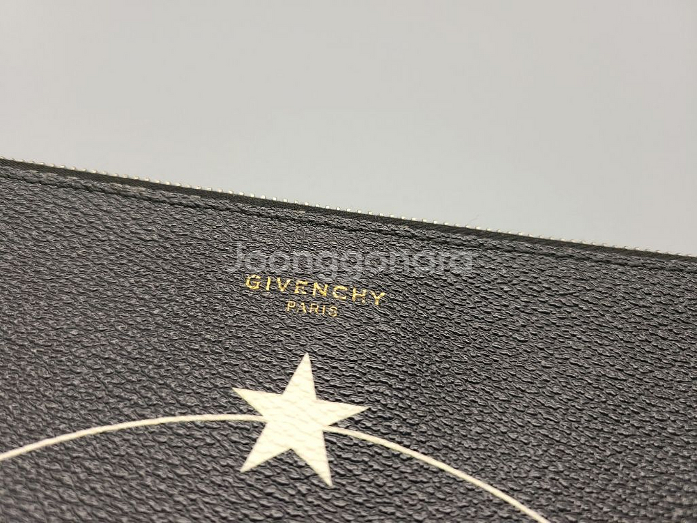 지방시 투몽키 클러치백--1