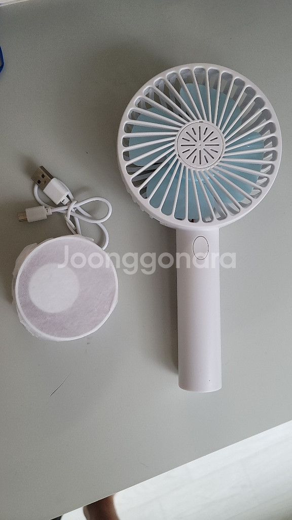 USB 핸디 선풍기 정말 싸게 판매합니다.--2