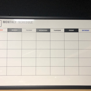 화이트보드 월간 스케쥴표 팝니다.
