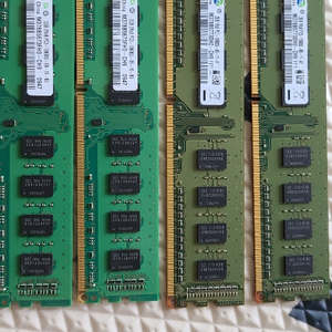 램 ddr3 10600U 2G 4개 팝니다