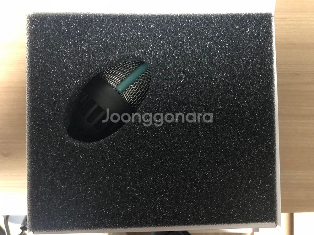 akg d112 베이스마이크 판매합니다.--1