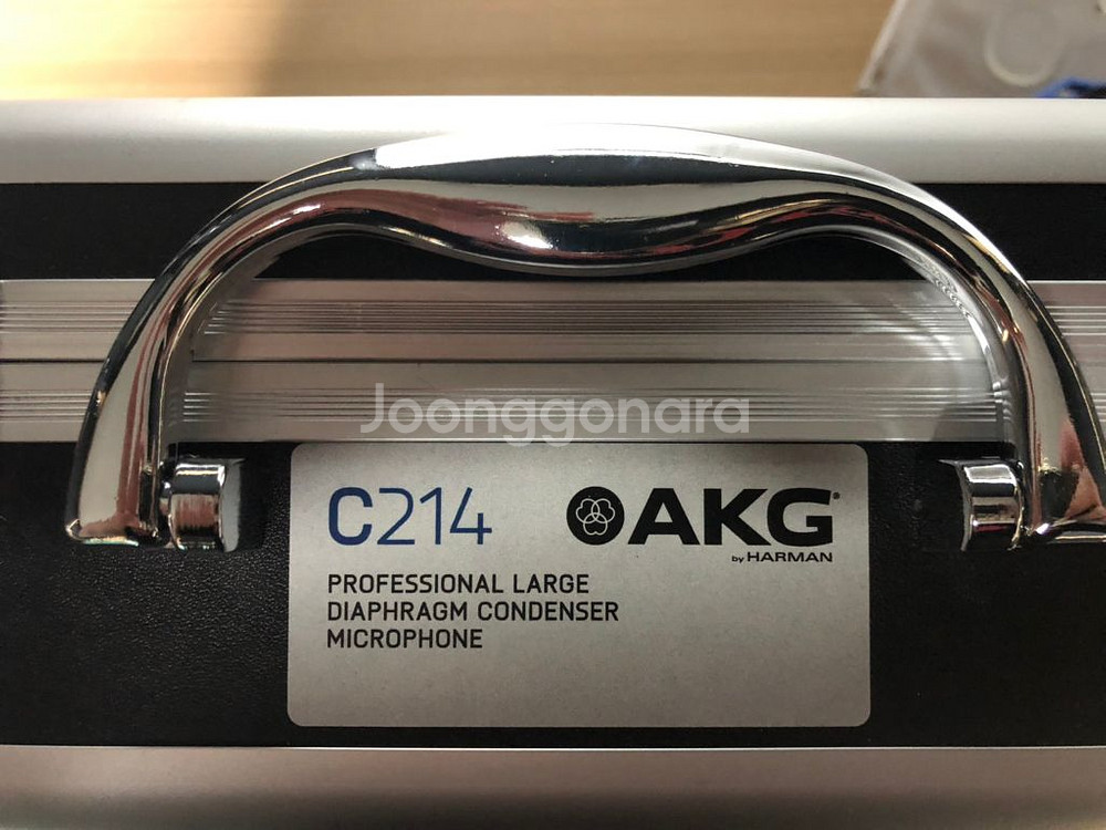 akg c214 콘덴서 마이크 판매합니다.--3