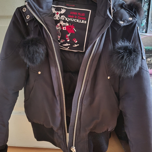 무스너클 데비봄버 블래 s 블랙와펜