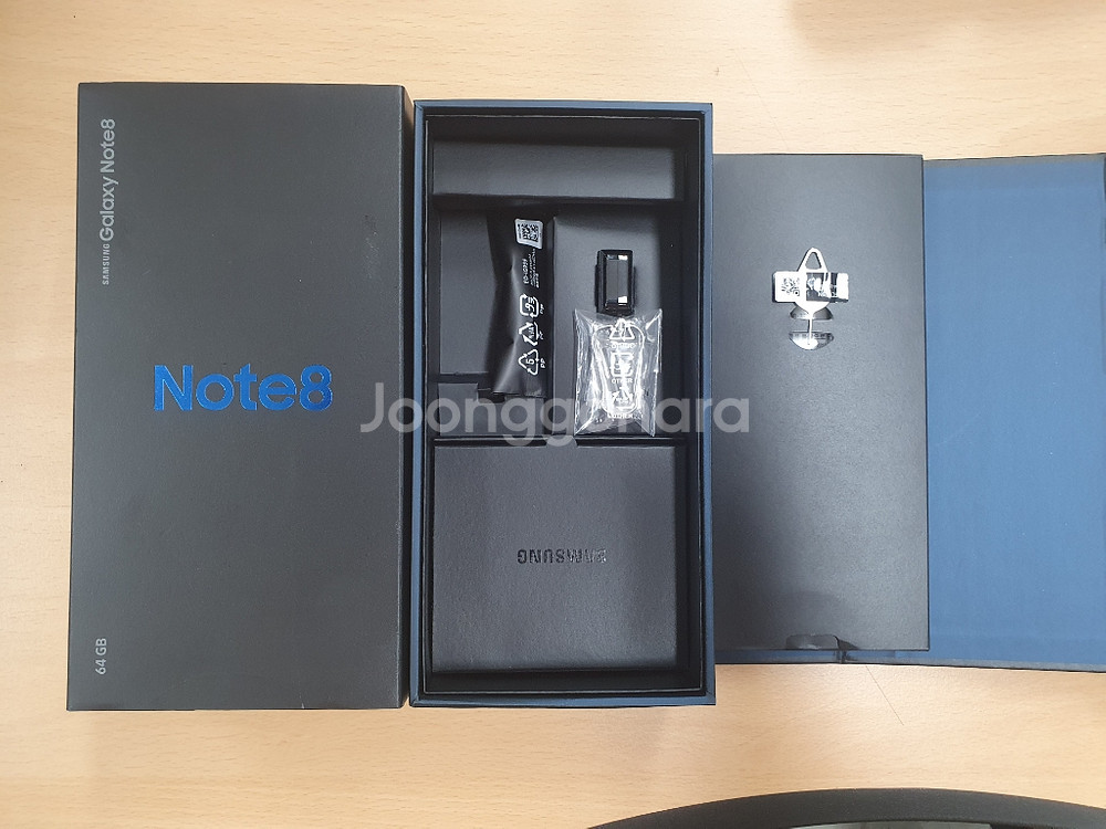 갤럭시 노트8 팝니다.--8