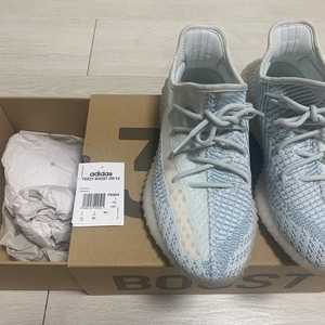 이지부스트 350 v2 클라우드화이트 거의새거