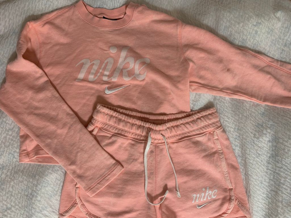 나이키 트레이닝복--1