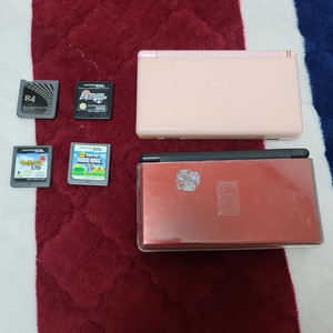 닌텐도 DS lite 2개 + 게임칩 3개