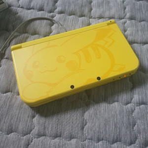 닌텐도 3DS XL 피카츄 에디션 팔아요 (뉴삼다수)