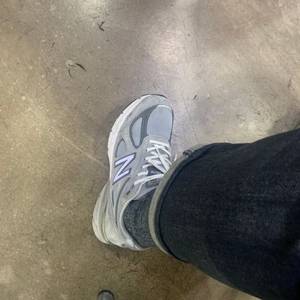 뉴발란스990v4
