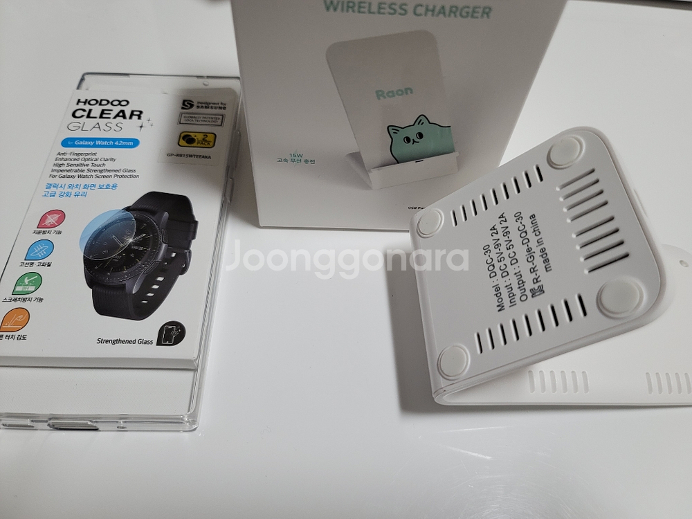 무선충전패드(새제품), 갤럭시 강화유리,보조배터리--2