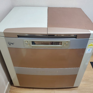 딤채 김치냉장고 큰거 팝니다