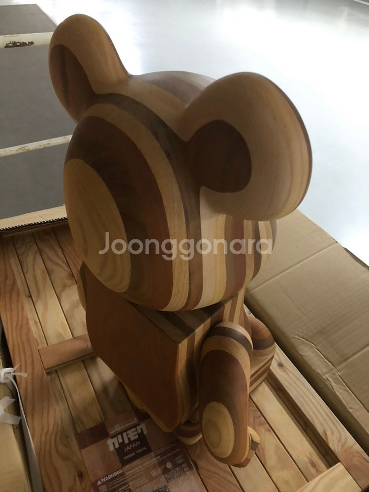 bearbrick Layered Karimoku1000--5