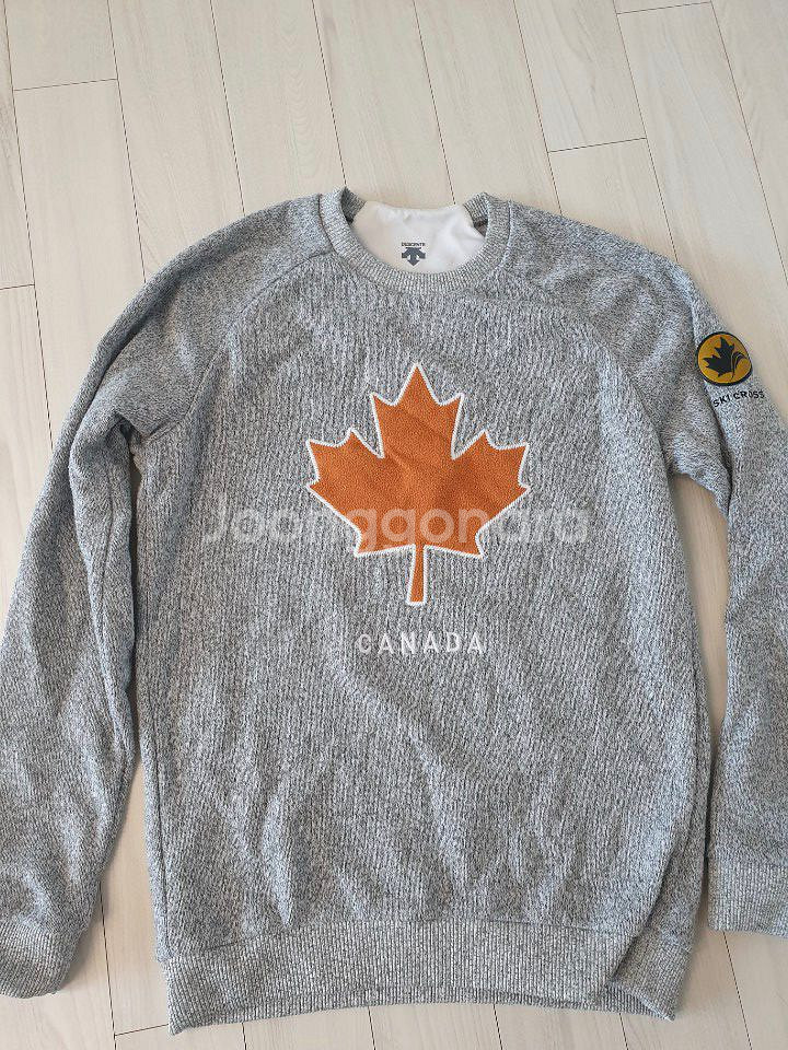 데상트 맨투맨 95--0