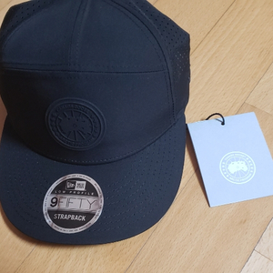 캐나다구스 Logo Trucker Cap 블랙