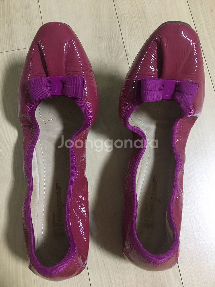 페라가모 마이조이 플랫 팝니다--0