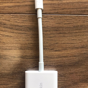 Belkin 3.5mm 이어폰 및 충전 단자