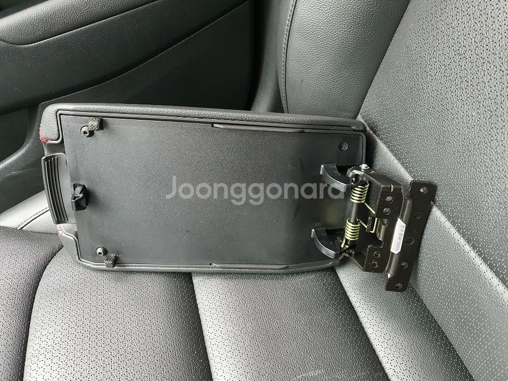 아반떼ad 콘솔슬라이딩 판매합니다--1