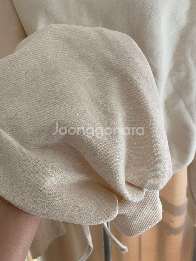 스트링 맨투맨 티셔츠(새상품)쭈리맨투맨--6