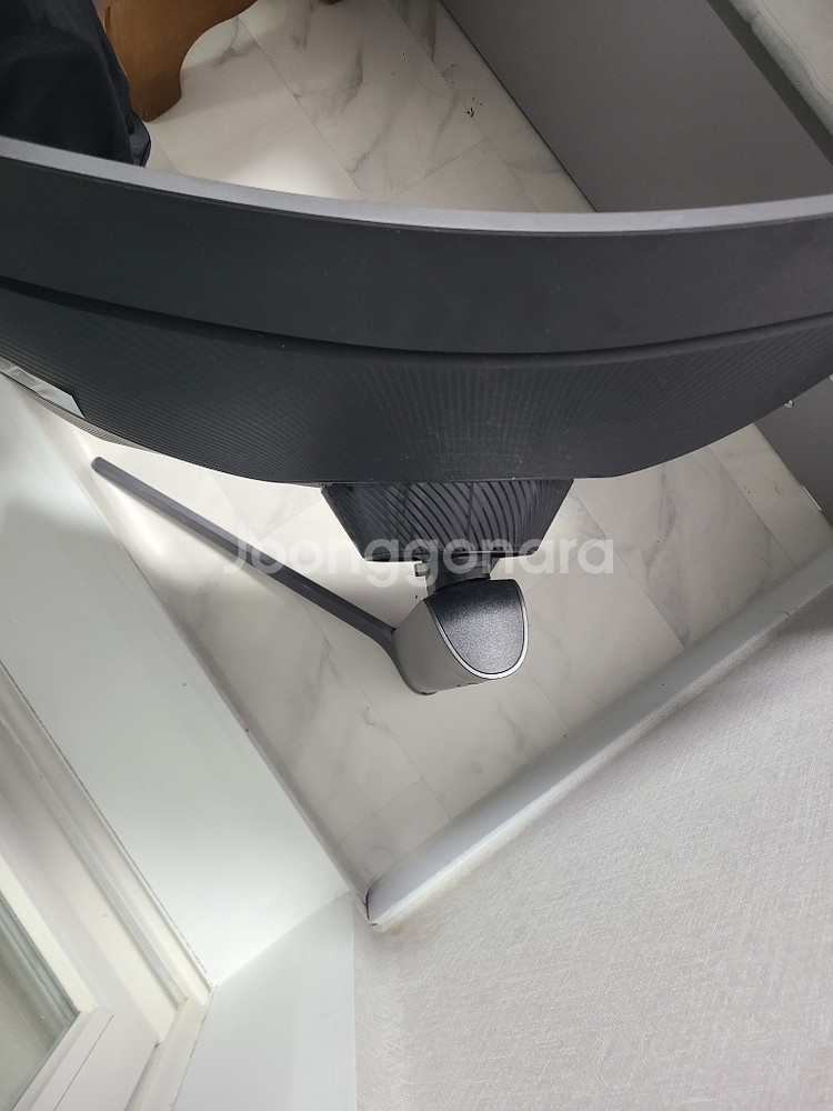 삼성 g7 27인치 모니터 팝니다--1