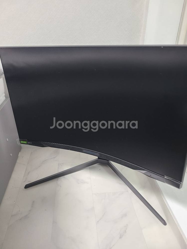 삼성 g7 27인치 모니터 팝니다--2