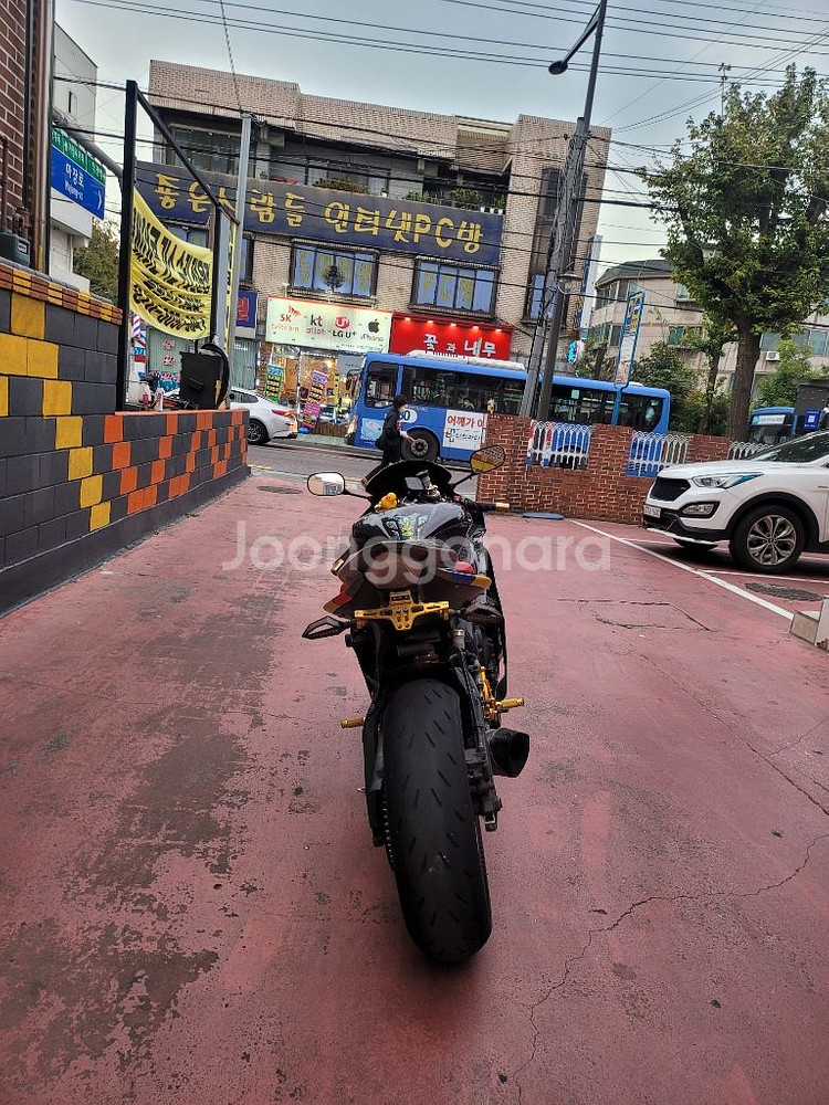 R6 아크라숏관 풀배기 차량 판매합니다.07년--8