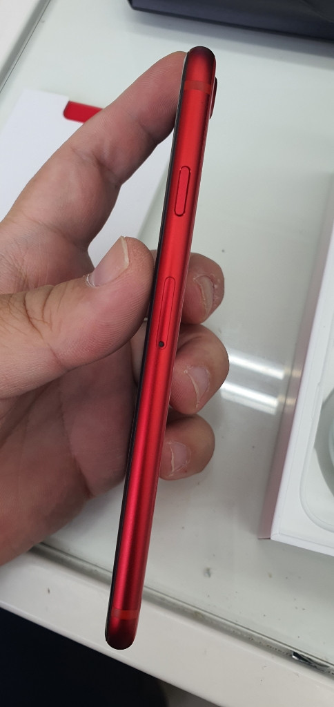 아이펀se2 128레드--3