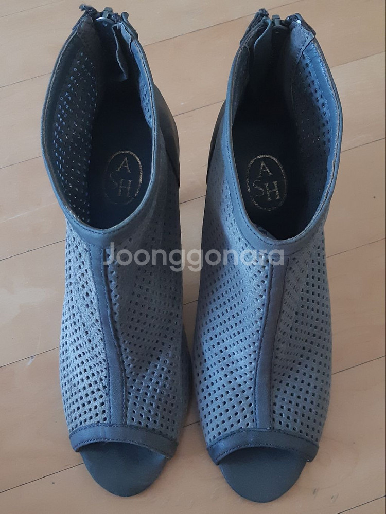 아쉬 정품 소가죽 앵글부츠 240--1