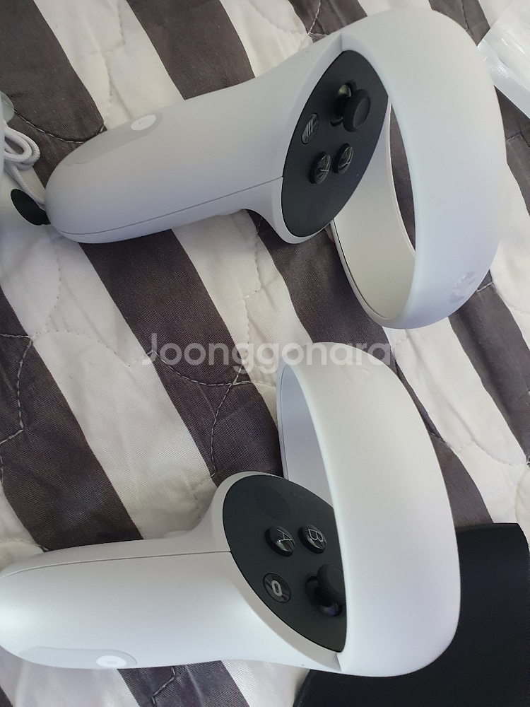 오큘러스 퀘스트2 64g--4