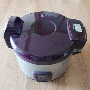 업소용 쿠쿠밥솥 17인용2개, 30인용1개 팝니다.