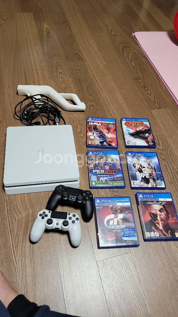 PS4 화이트 풀패키지 -20만원--0