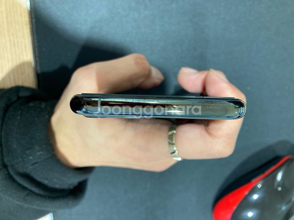 아이폰11pro 그린 256GB A+급--4