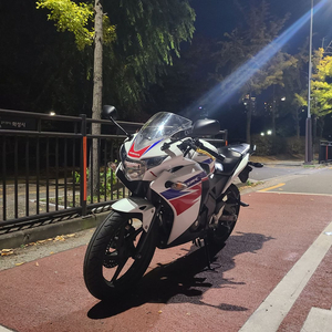 입문용 혼다 CBR 125R 판매합니다 ~