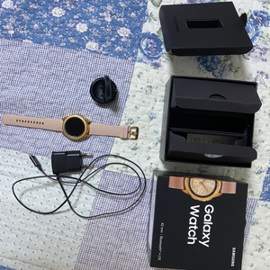 (풀박 s급) 갤럭시워치 골드 42mm 셀룰러 팝니다