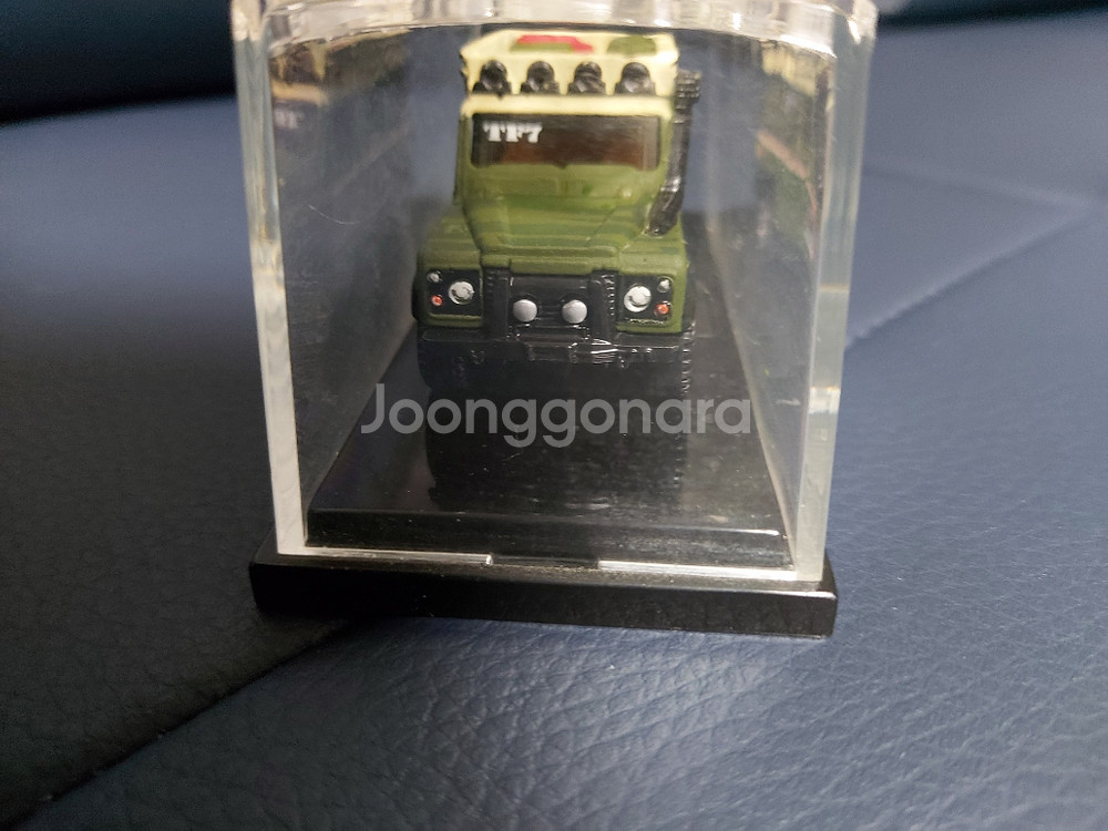 Matchbox 2007 ToyFair Defender--2