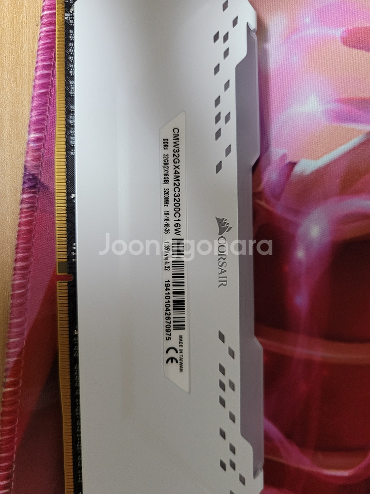 커세어 램 16×2 32기가 팔아요 3200--1