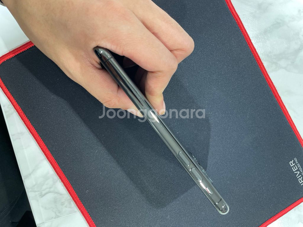 아이폰11PRO 64 그레이 A급 판매--3