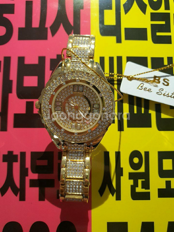 여자 보석시계 골드 판매합니다--9