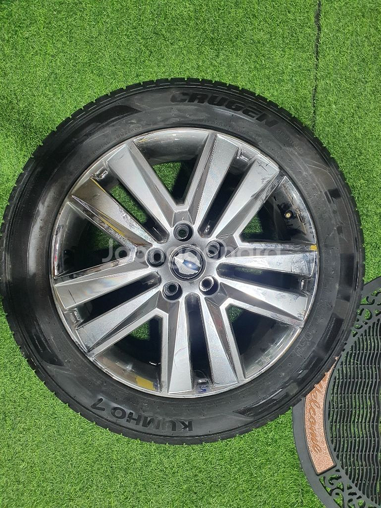 렉스턴스포츠20인치크롬휠타이어 팝니다--4
