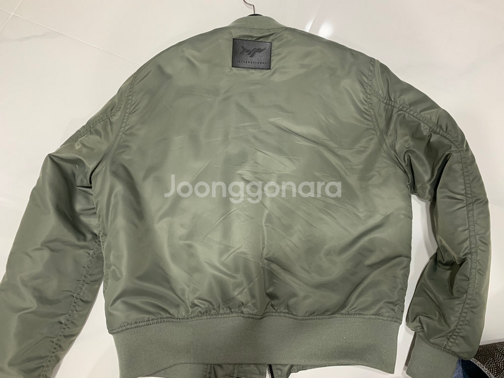 아이사피 점퍼 맨투맴--2