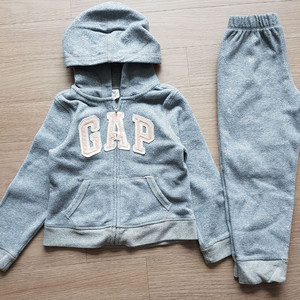 여아 갭 상하복