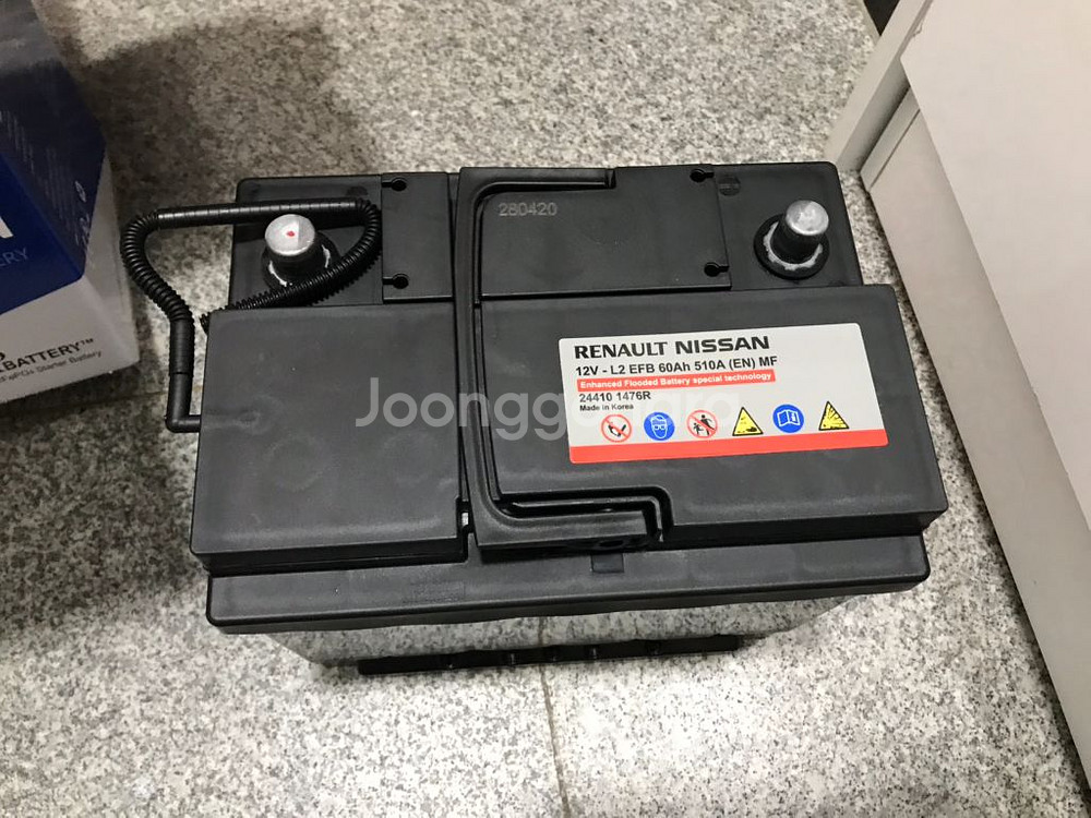 자동차 배터리(르노 정품)--1