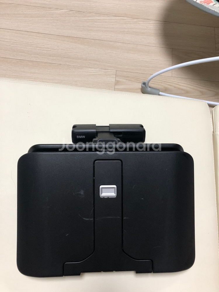 BMW정품 옷걸이 , 식판트레이(베이스캐리어포함)--1