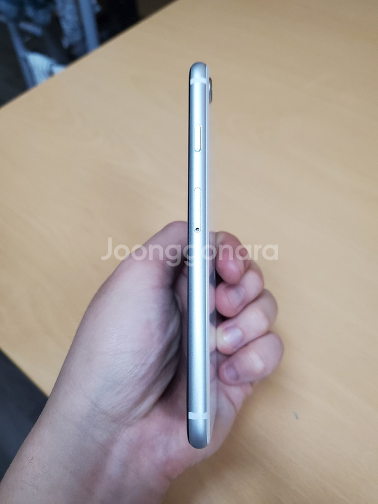 <급처> 풀박 아이폰 se2 64기가 화이트!!--1