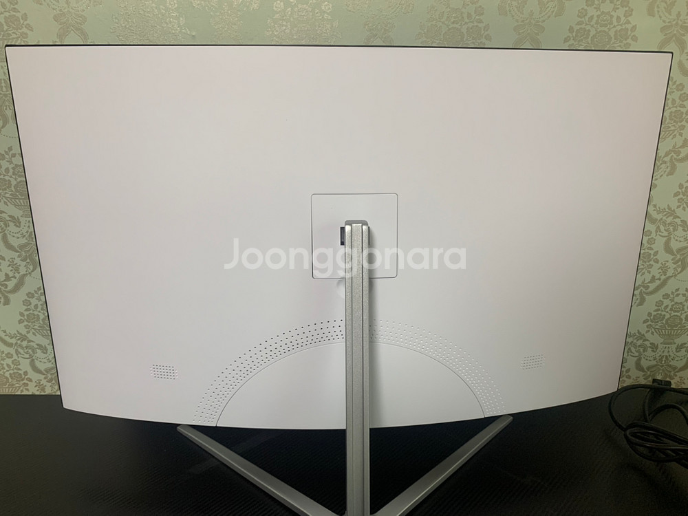 한성모니터 울트론 3257 커브드 주사율144hz 급매--2