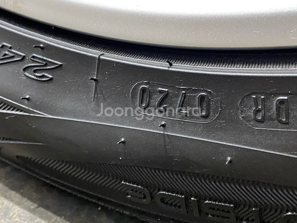BMW 18인치 휠 M팩 휠 타이어 한대분--5