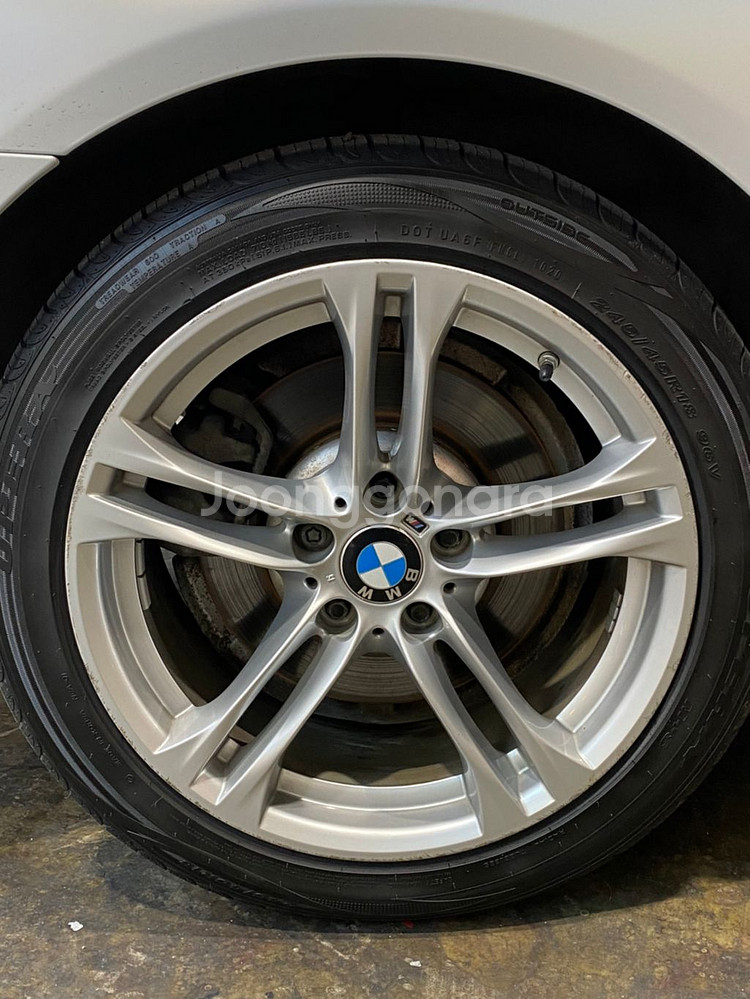 BMW 18인치 휠 M팩 휠 타이어 한대분--2